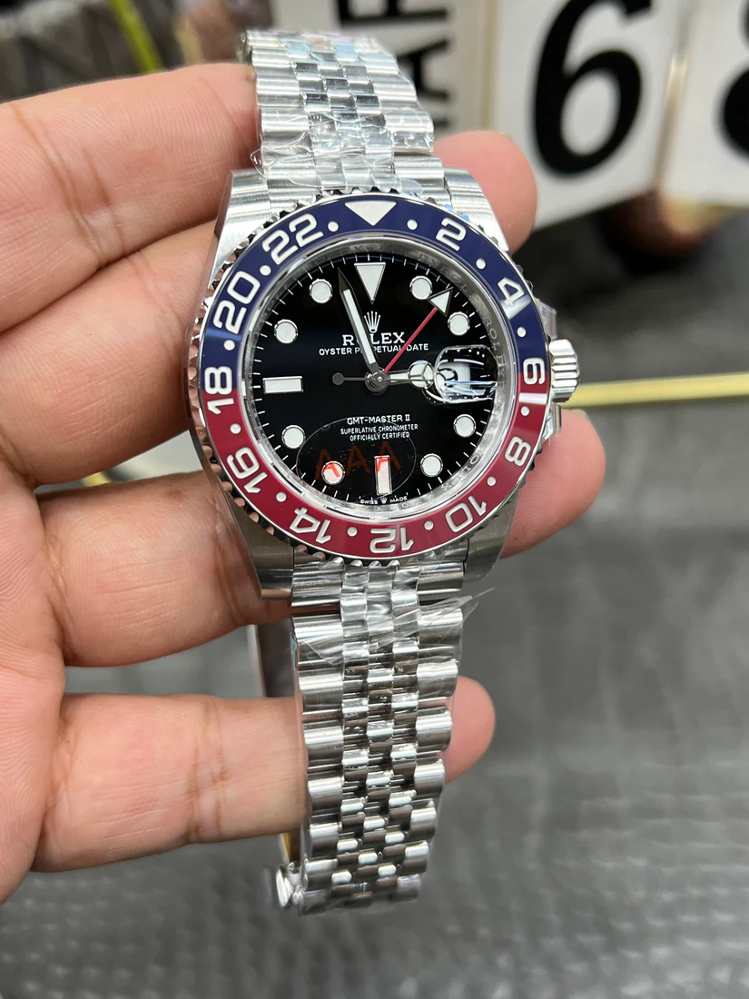 GMT-Master II 40 — صورة من إدراج المورّد لهذه المواصفات، زاوية 8