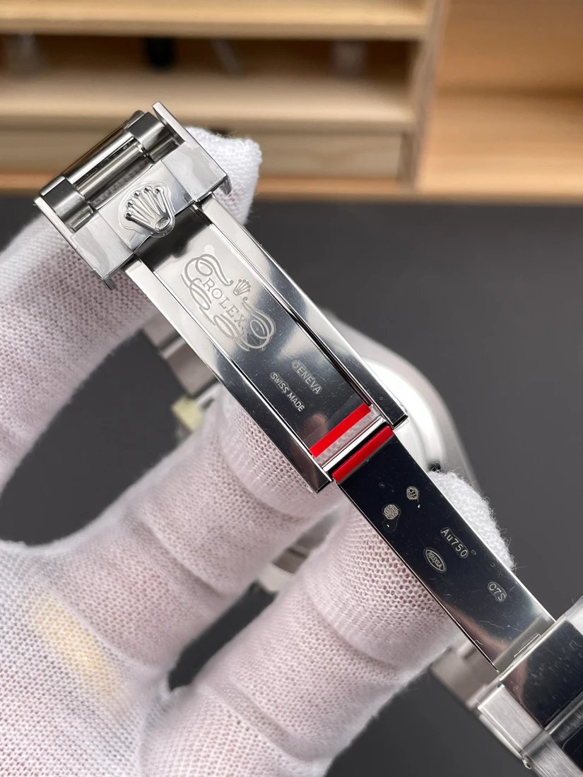 GMT-Master II 40 — صورة من إدراج المورّد لهذه المواصفات، زاوية 10