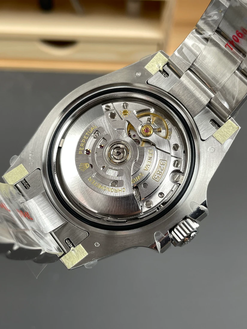 GMT-Master II 40 — صورة من إدراج المورّد لهذه المواصفات، زاوية 5