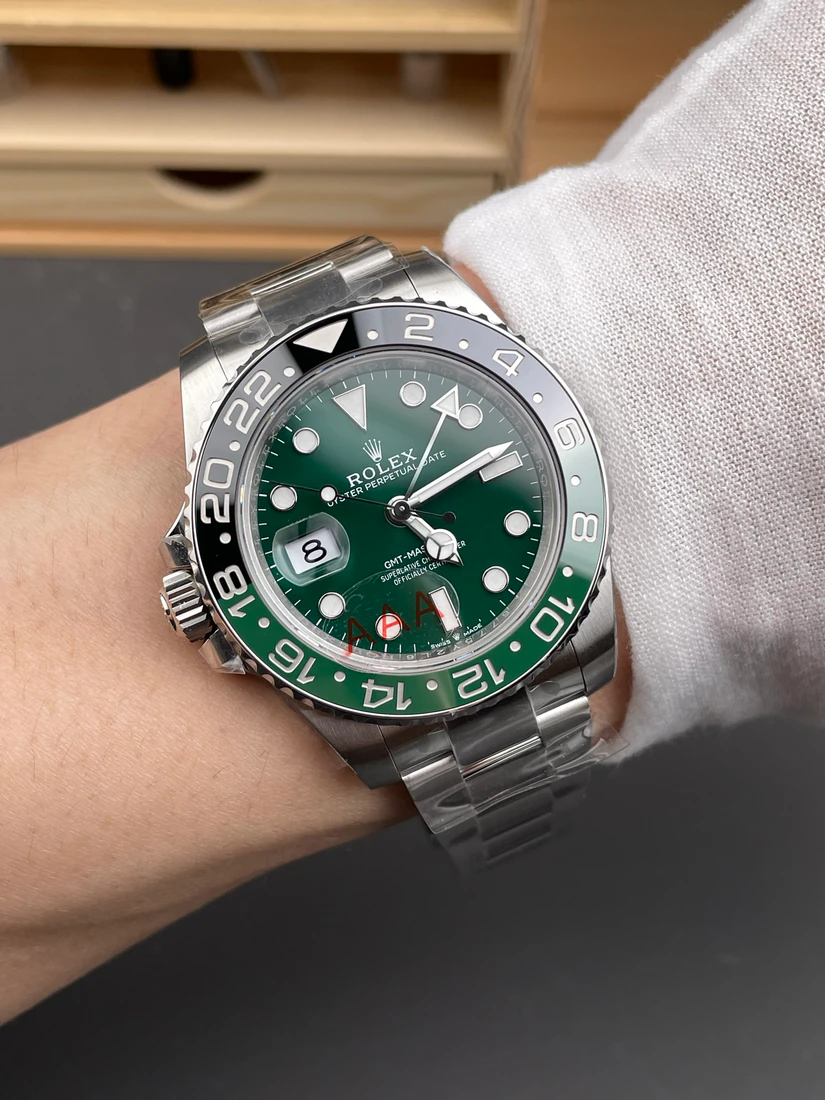 GMT-Master II 40 — صورة من إدراج المورّد لهذه المواصفات، زاوية 7