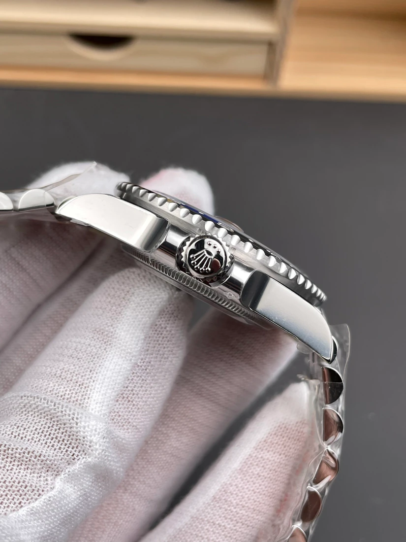 GMT-Master II 40 — صورة من إدراج المورّد لهذه المواصفات، زاوية 5