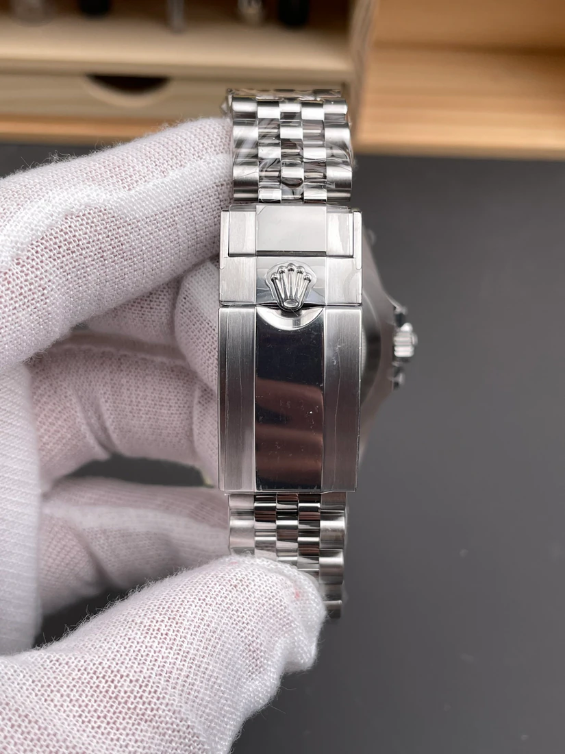 GMT-Master II 40 — صورة من إدراج المورّد لهذه المواصفات، زاوية 9
