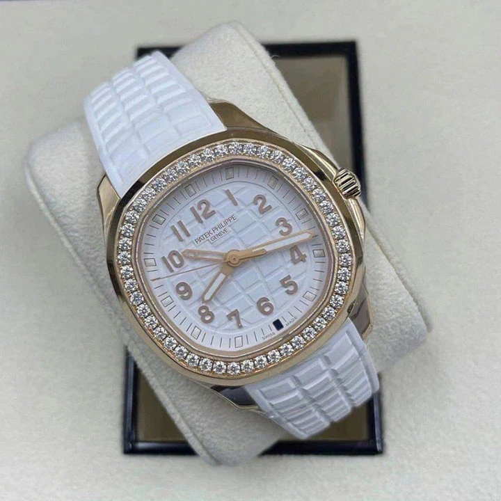 Aquanaut Luce Travel Time 5269/200R — supplier listing photo of this configuration, view 4