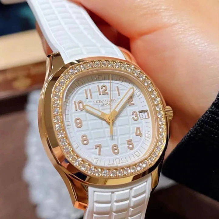 Aquanaut Luce Travel Time 5269/200R — supplier listing photo of this configuration, view 5