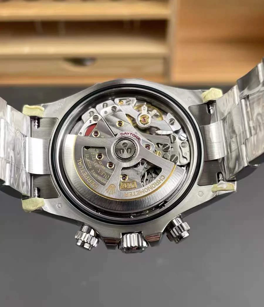 Cosmograph Daytona 40 — supplier listing photo of this configuration, view 6