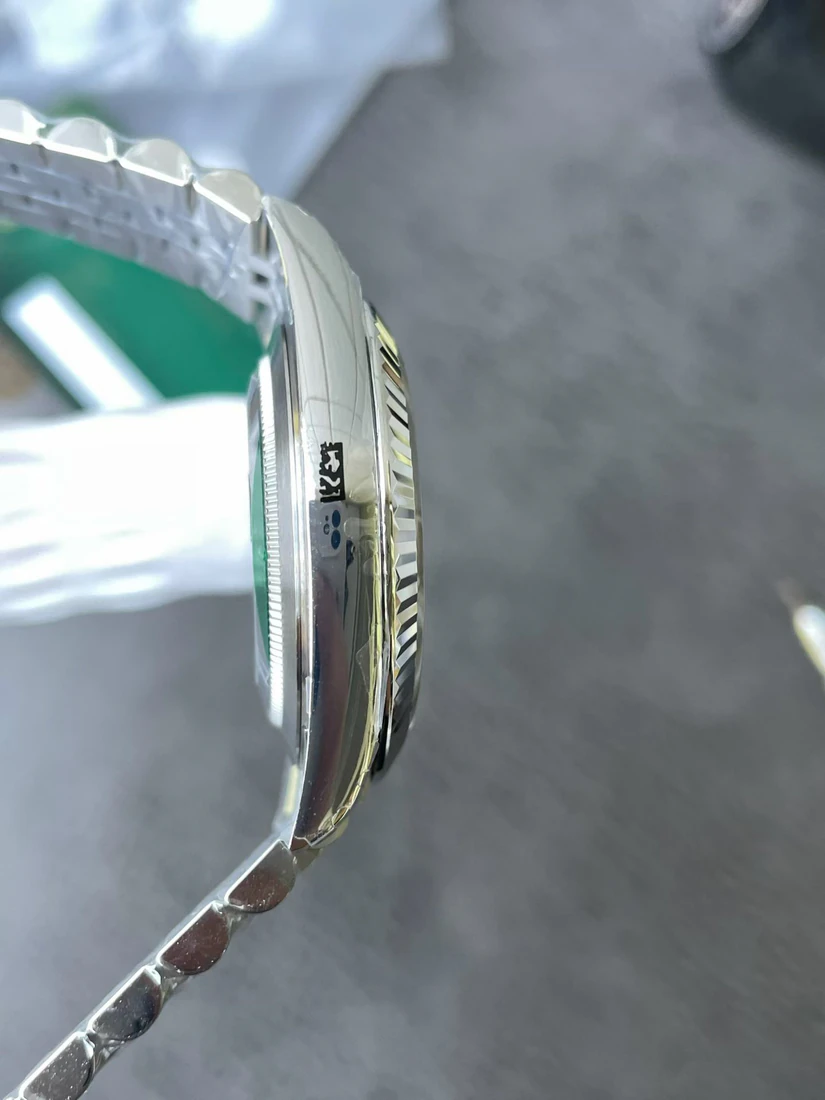 Datejust 41 — supplier listing photo of this configuration, view 6