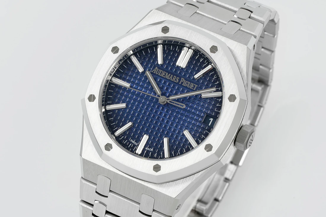 Royal Oak 41 — صورة من إدراج المورّد لهذه المواصفات، زاوية 2