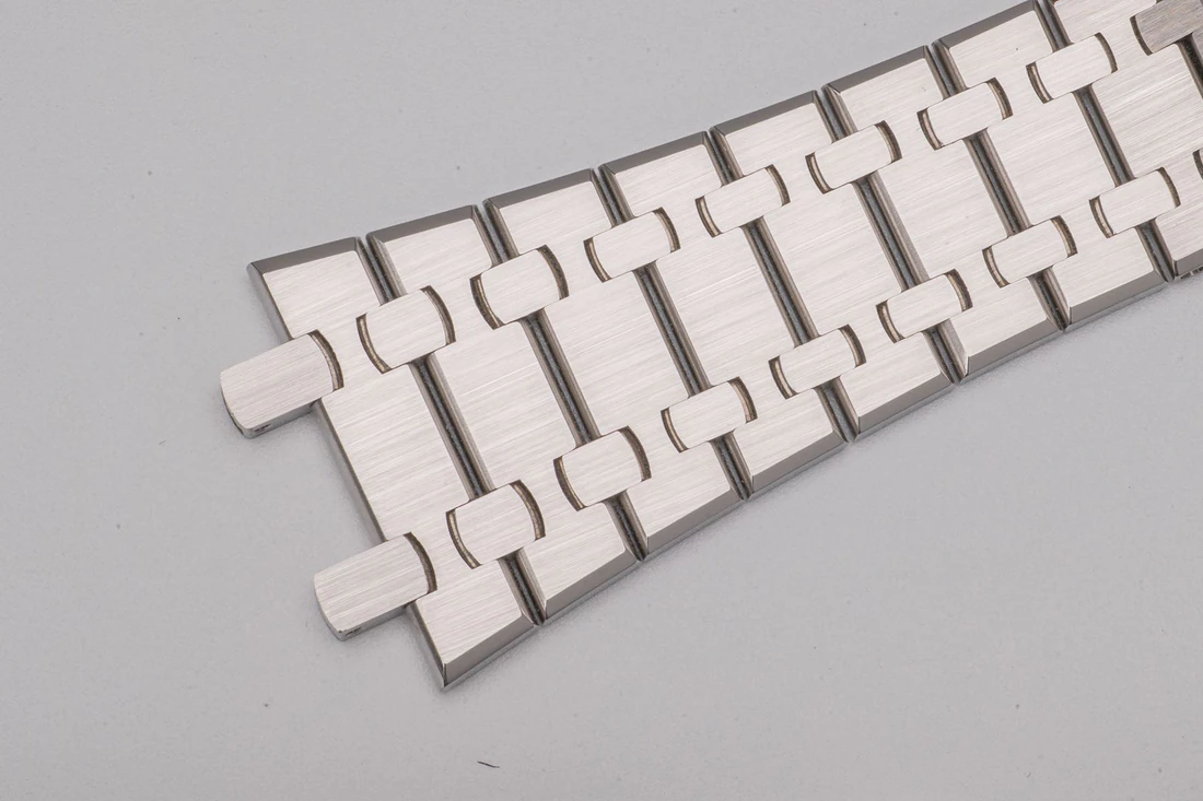 Royal Oak 41 — supplier listing photo of this configuration, view 9