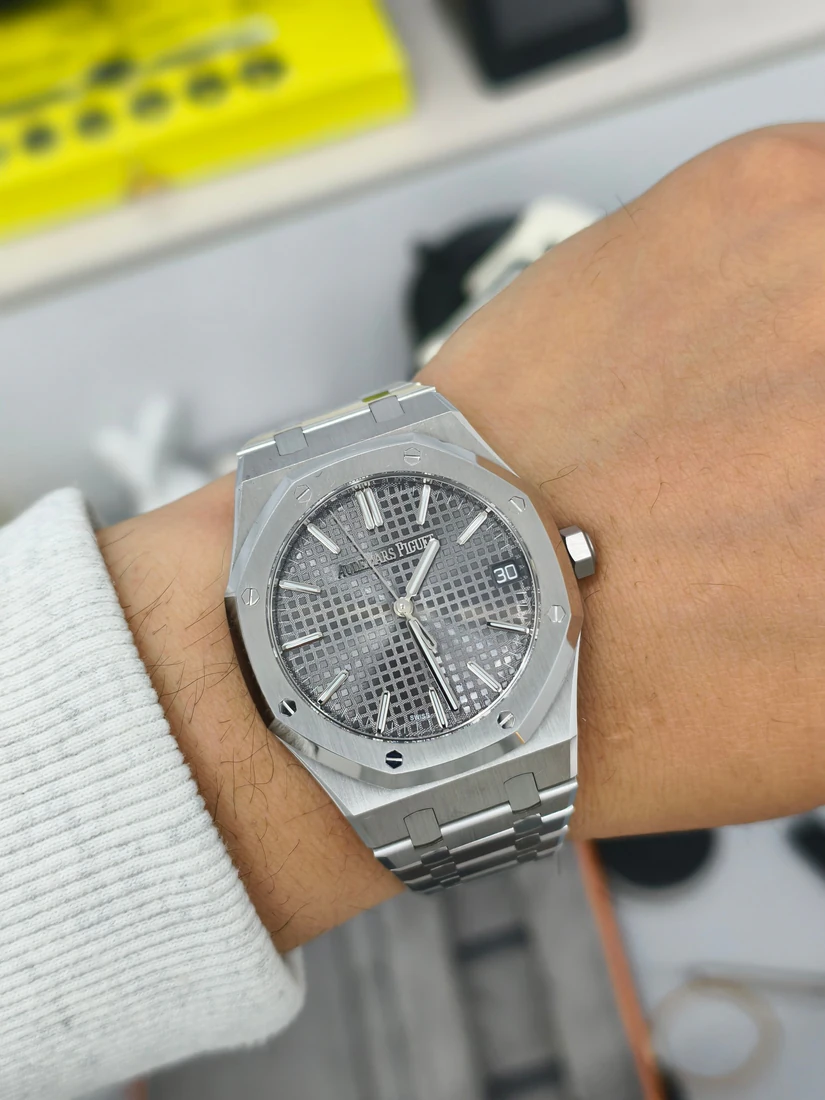 Royal Oak 41 — صورة من إدراج المورّد لهذه المواصفات، زاوية 5