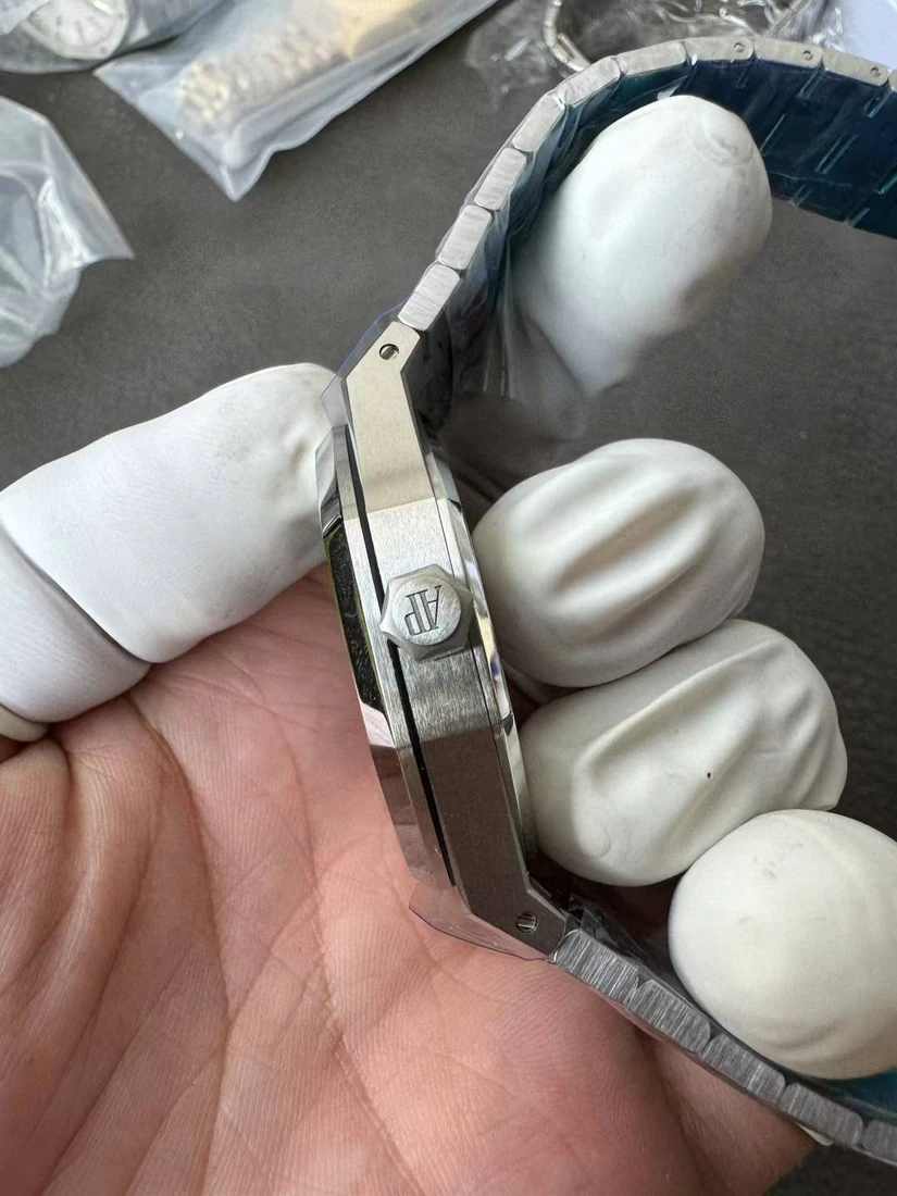 Royal Oak 41 — supplier listing photo of this configuration, view 6
