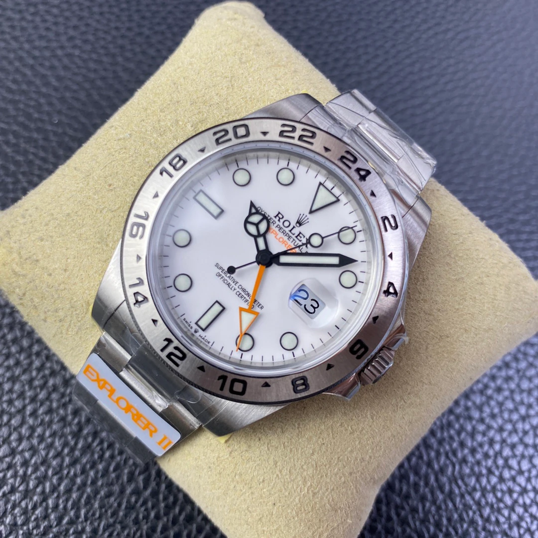 Explorer II 42 — supplier listing photo of this configuration, view 2