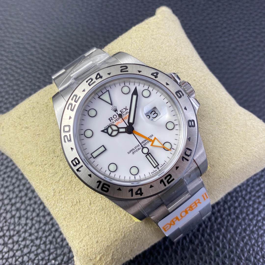 Explorer II 42 — supplier listing photo of this configuration, view 3