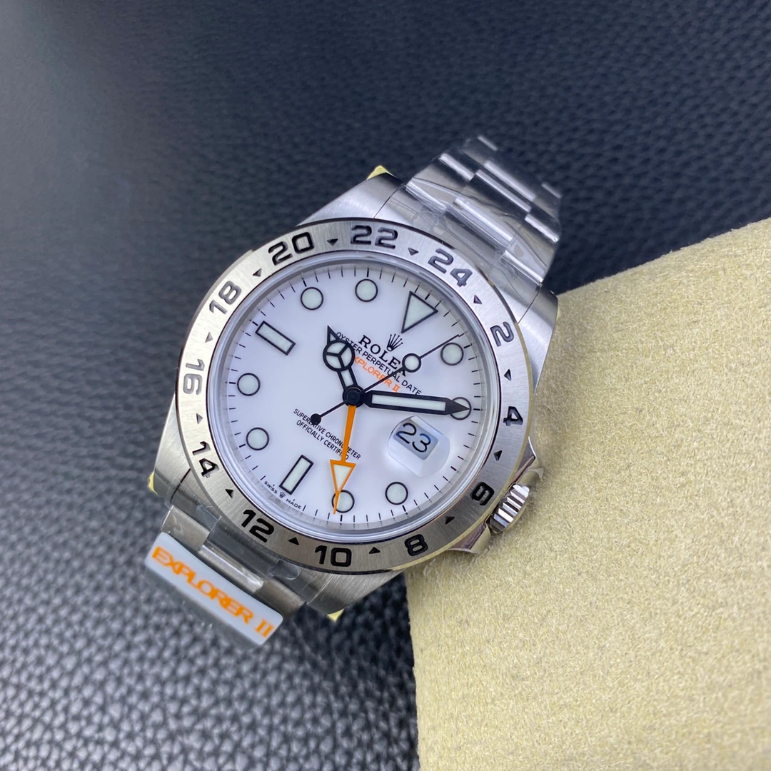 Explorer II 42 — supplier listing photo of this configuration, view 4