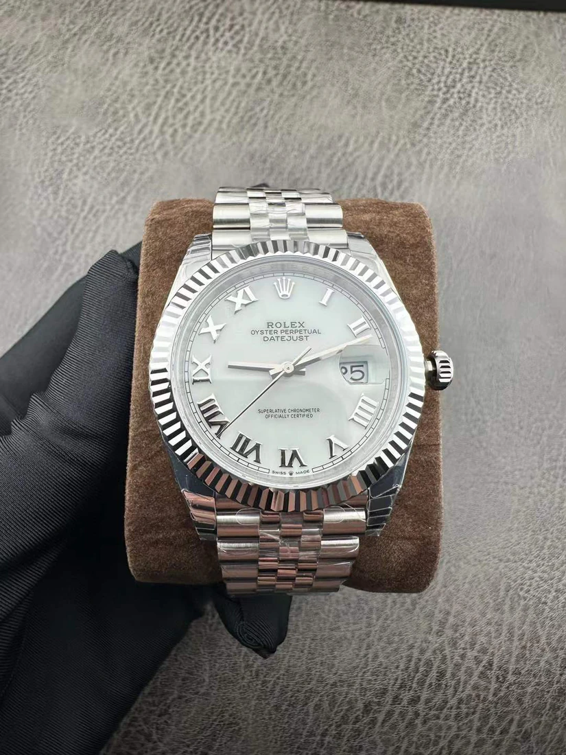 Datejust 41 — supplier listing photo of this configuration, view 1