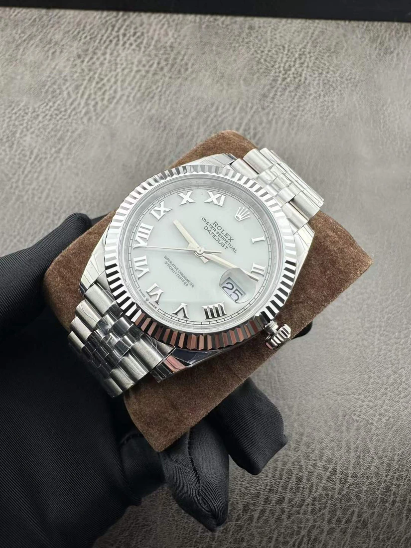 Datejust 41 — supplier listing photo of this configuration, view 2