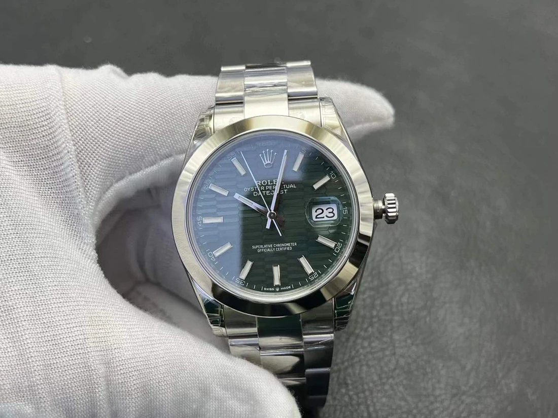 Datejust 41 — صورة من إدراج المورّد لهذه المواصفات، زاوية 1