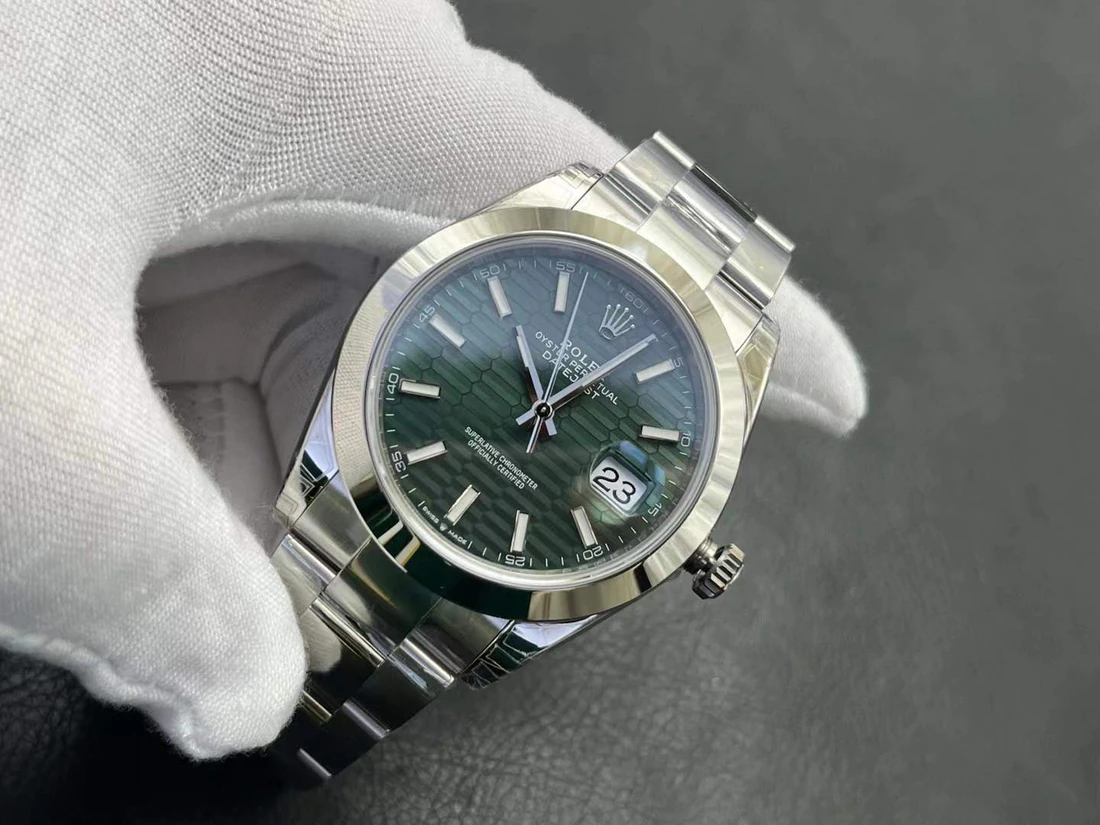 Datejust 41 — صورة من إدراج المورّد لهذه المواصفات، زاوية 2