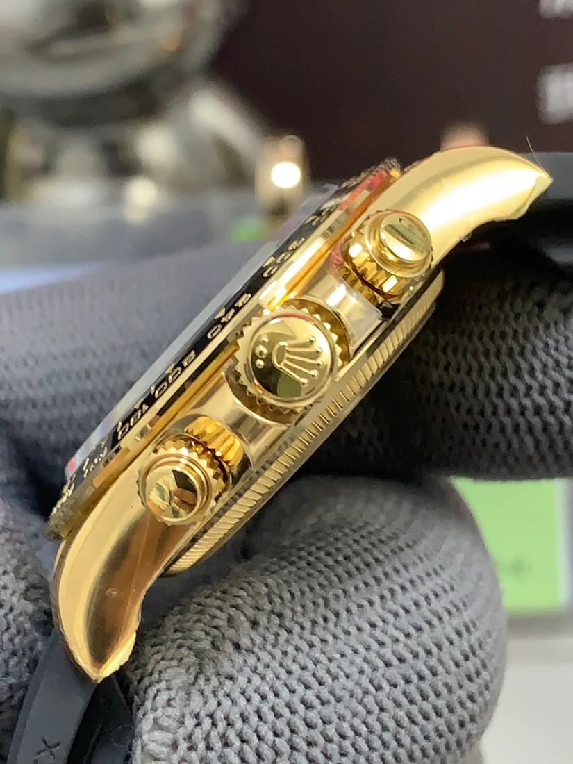 Cosmograph Daytona 40 — supplier listing photo of this configuration, view 4