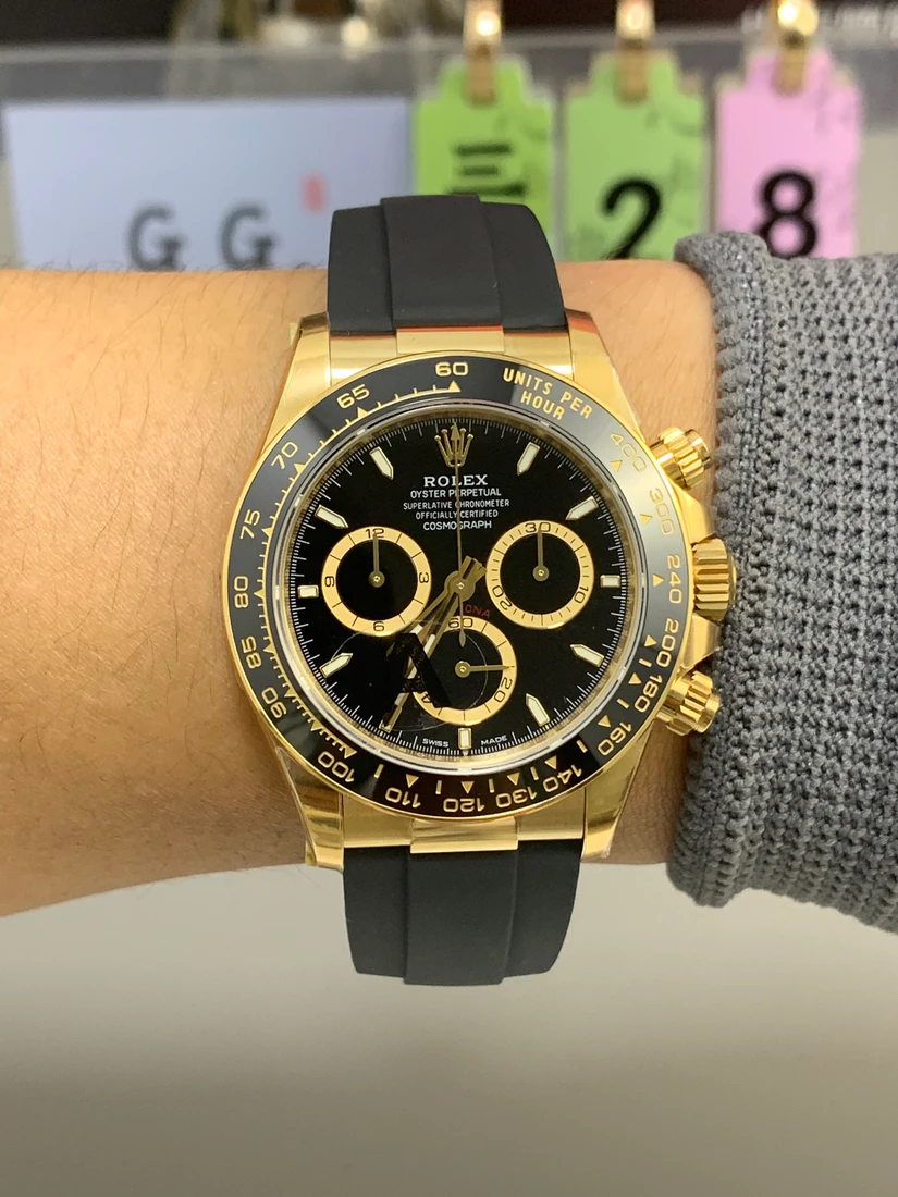 Cosmograph Daytona 40 — supplier listing photo of this configuration, view 7