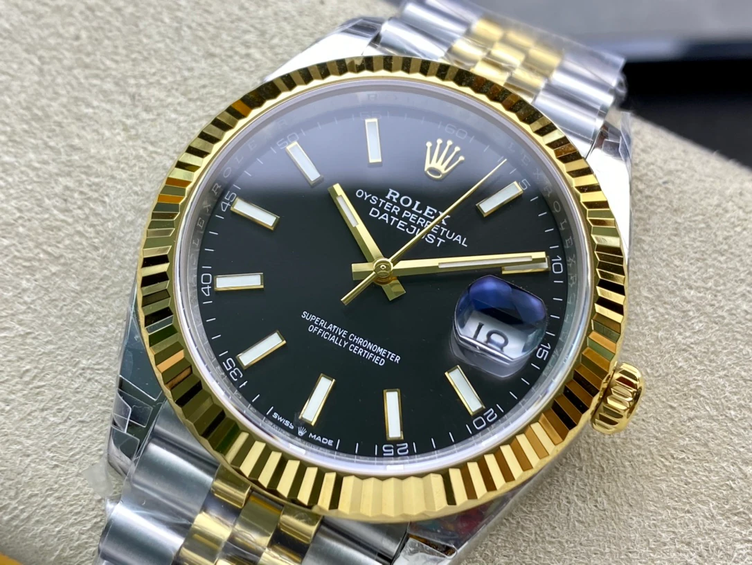 Datejust 41 — supplier listing photo of this configuration, view 3