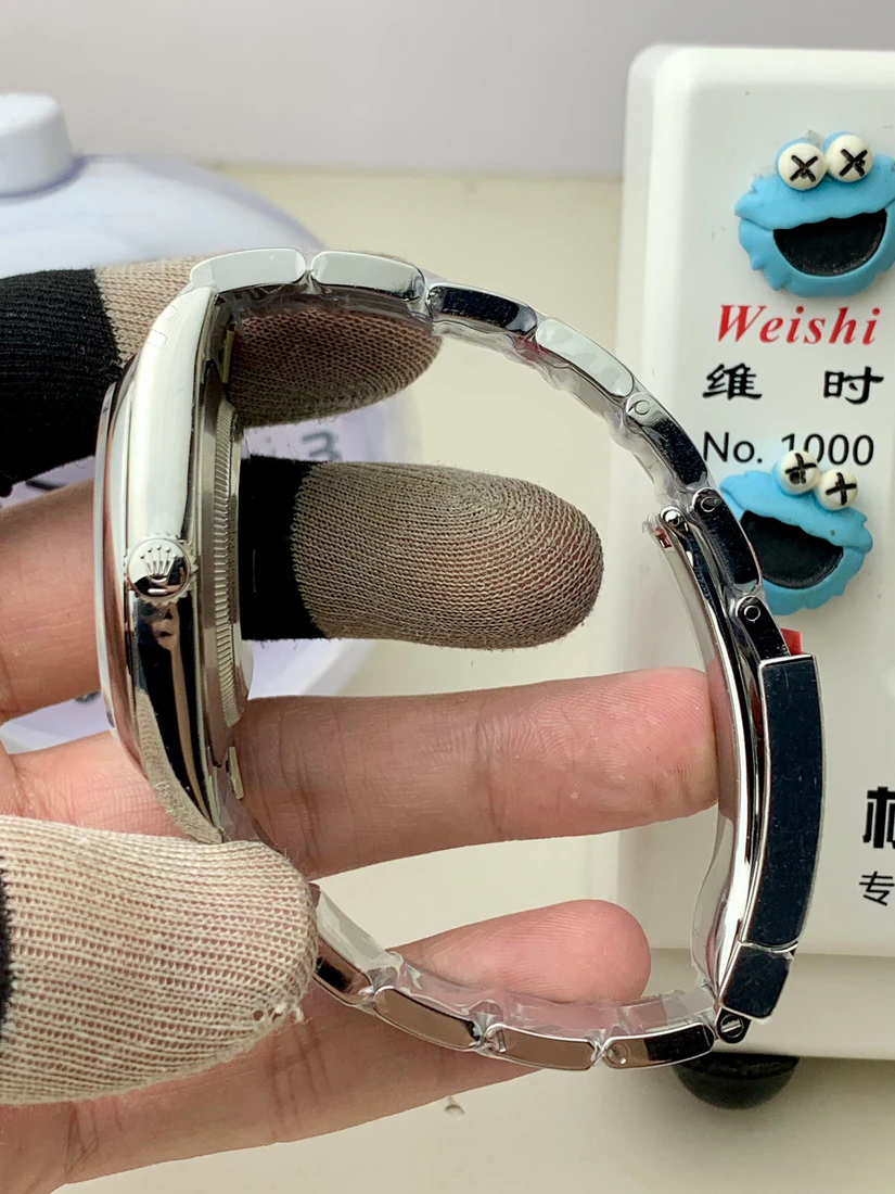 Oyster Perpetual 41 — supplier listing photo of this configuration, view 4