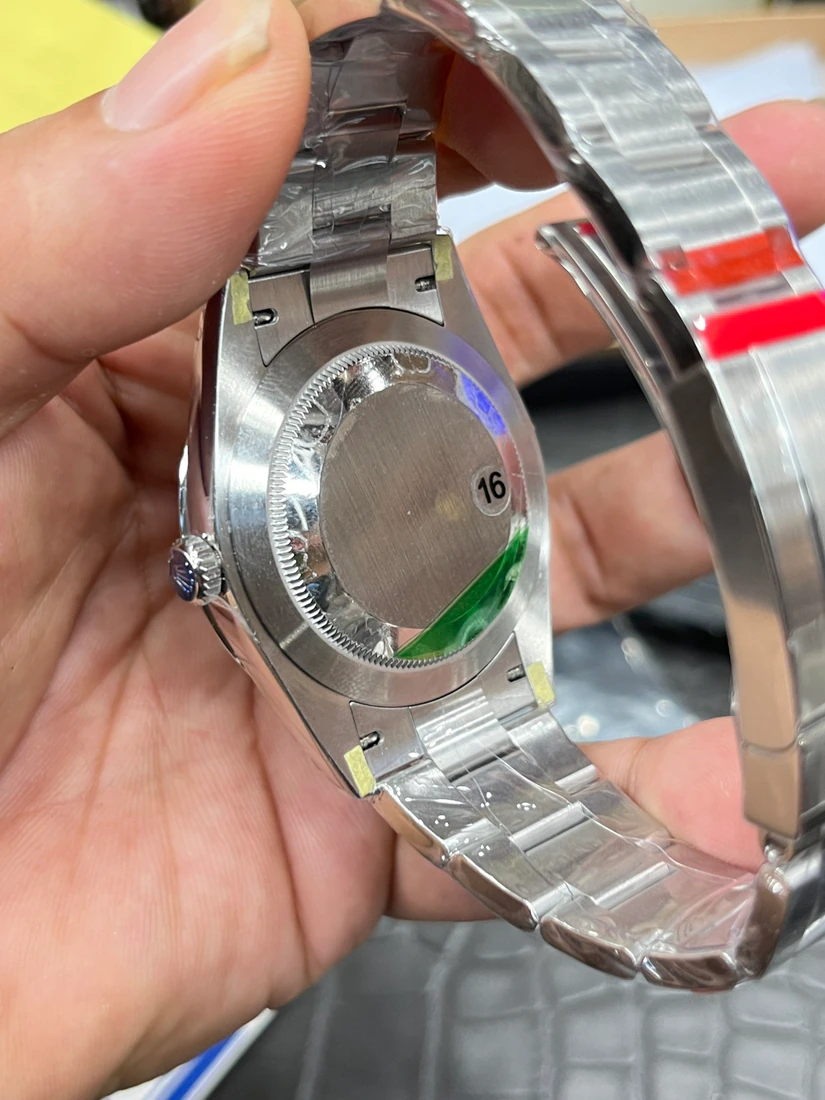 Oyster Perpetual 41 — supplier listing photo of this configuration, view 7