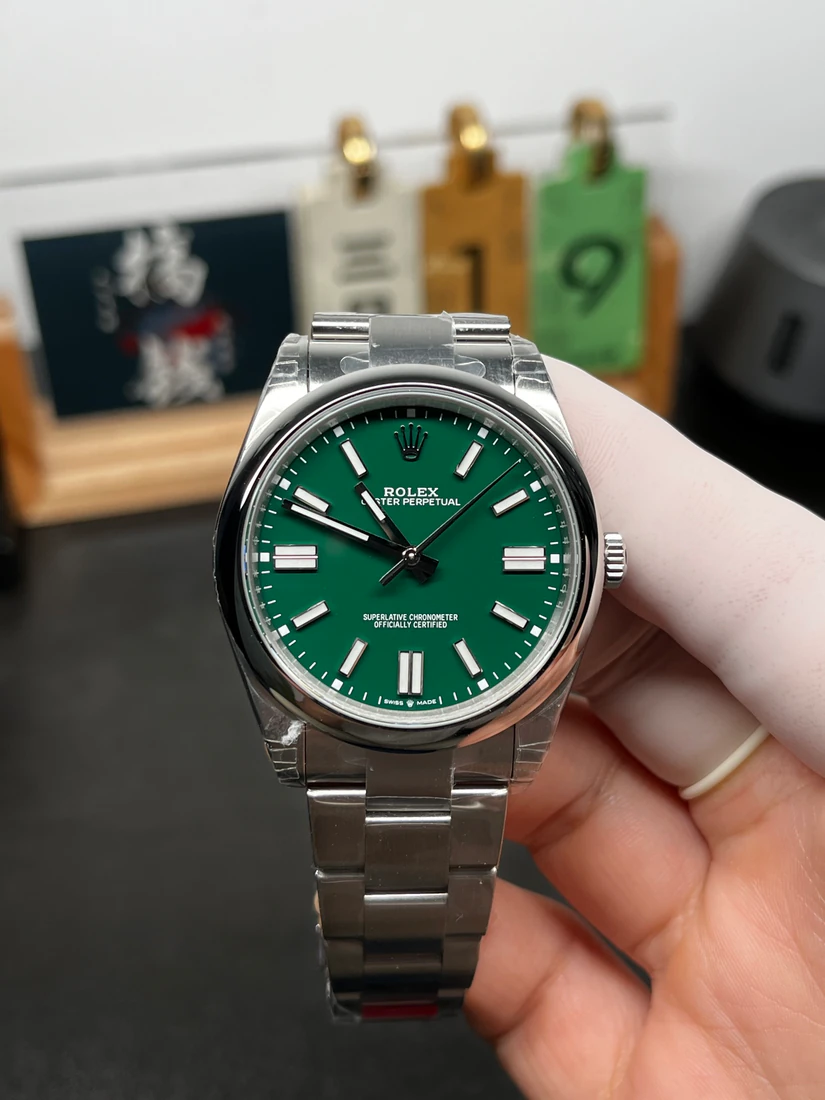 Oyster Perpetual 41 — supplier listing photo of this configuration, view 1