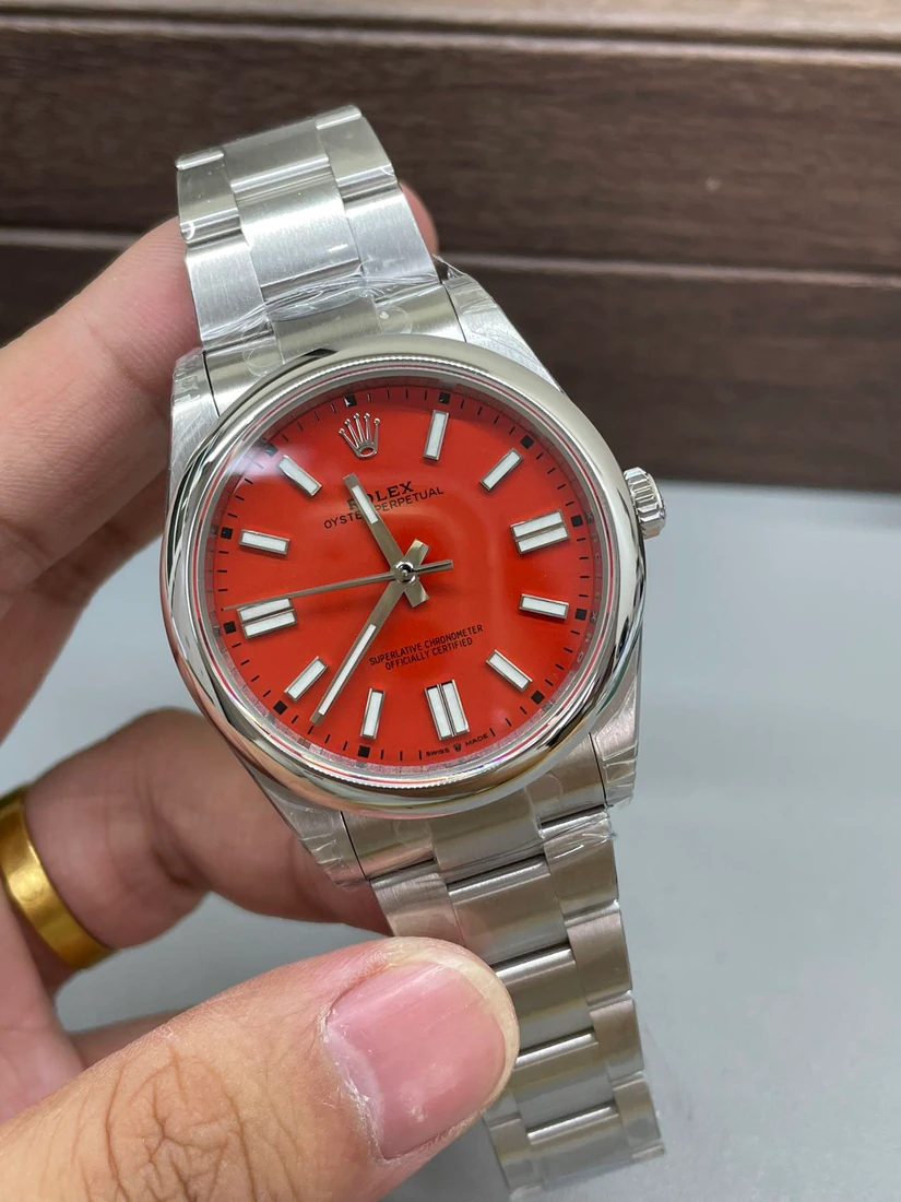 Oyster Perpetual 41 — supplier listing photo of this configuration, view 3