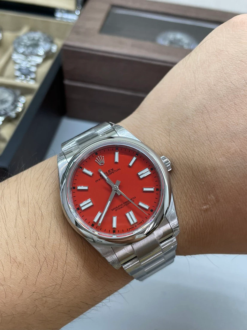 Oyster Perpetual 41 — supplier listing photo of this configuration, view 5