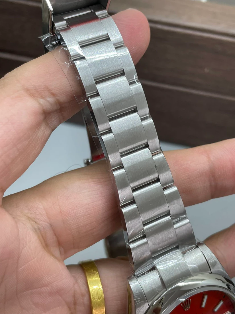 Oyster Perpetual 41 — supplier listing photo of this configuration, view 9