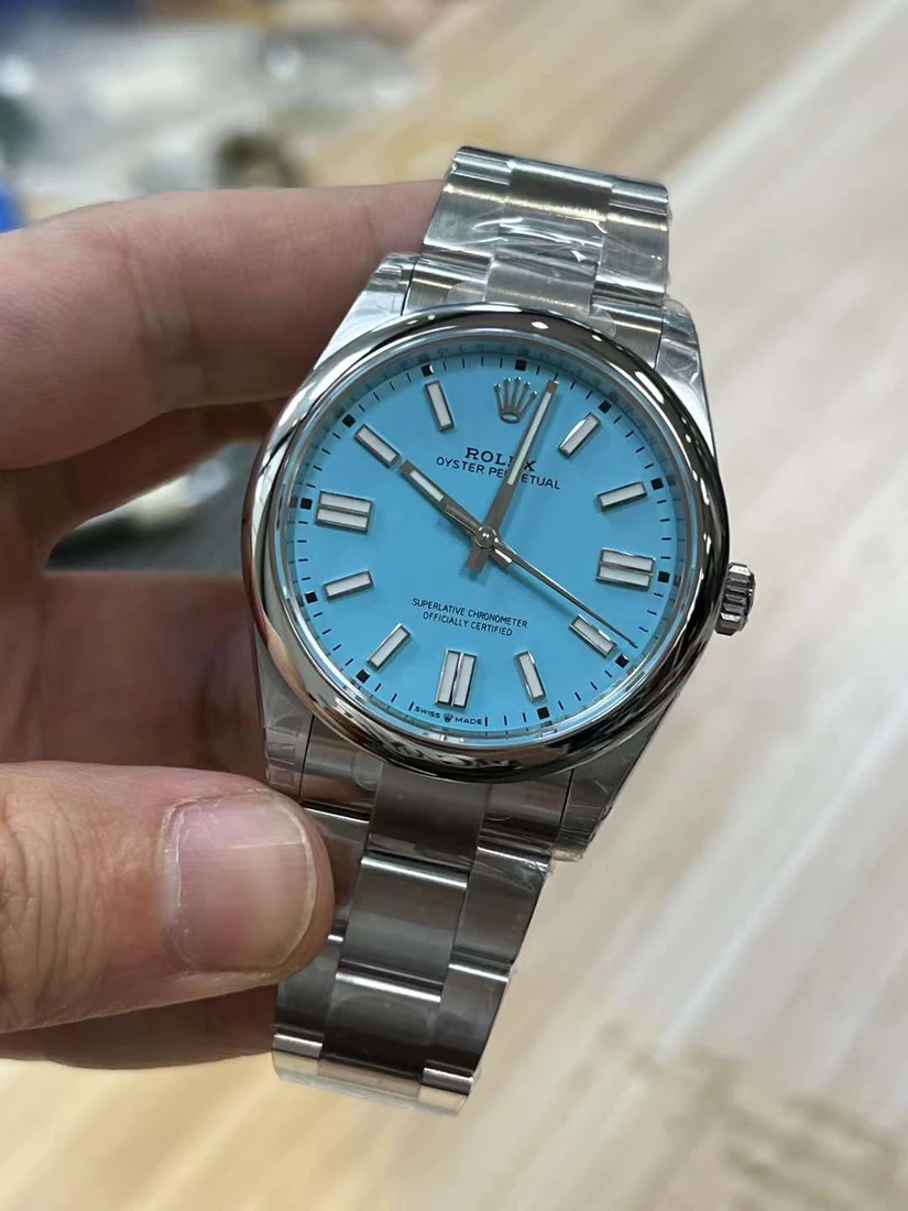 Oyster Perpetual 41 — supplier listing photo of this configuration, view 2