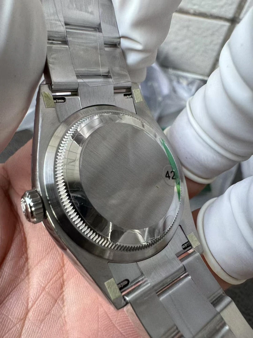 Oyster Perpetual 36 — صورة من إدراج المورّد لهذه المواصفات، زاوية 7
