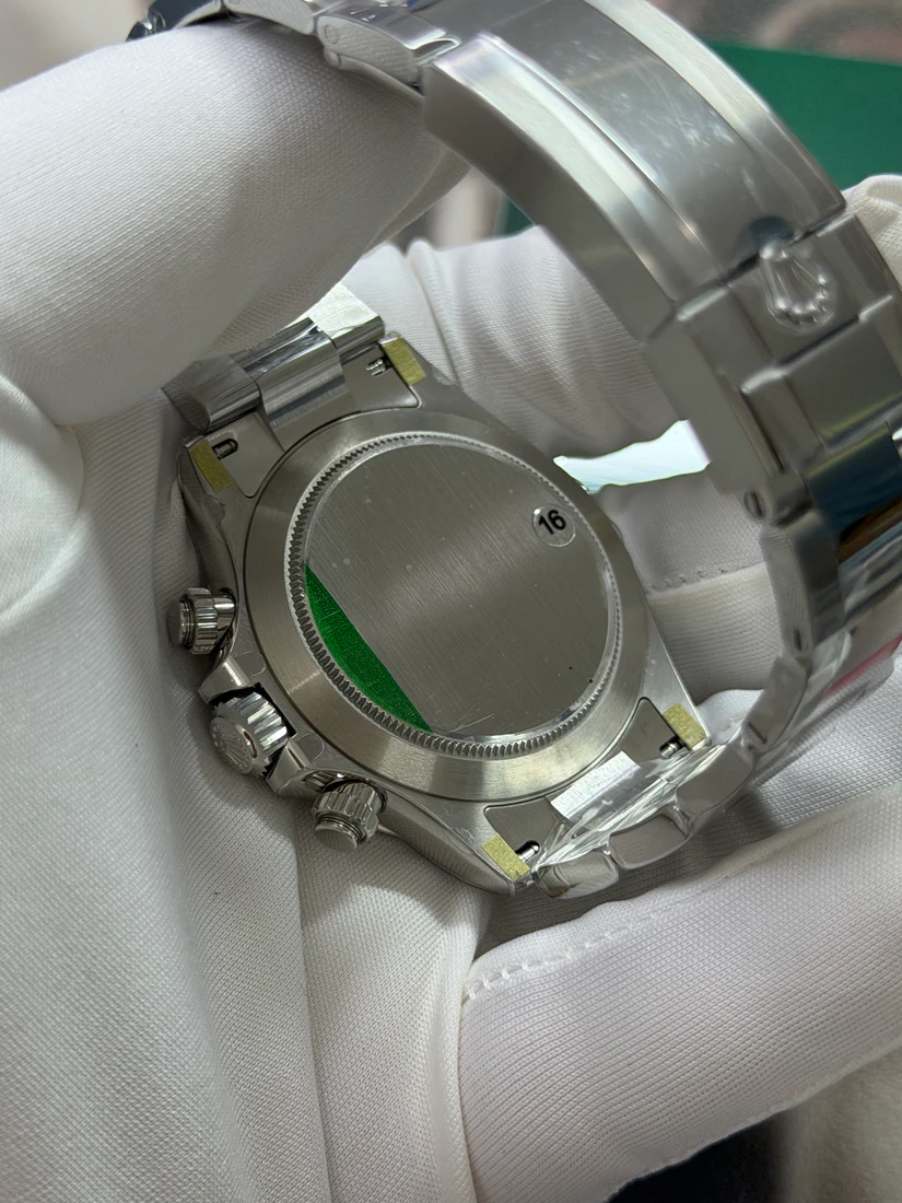 Cosmograph Daytona 40 — supplier listing photo of this configuration, view 4