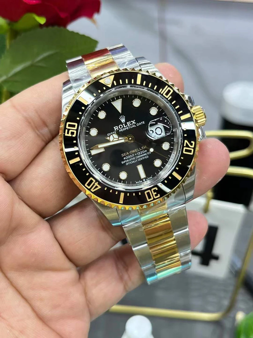 Sea-Dweller 43 — supplier listing photo of this configuration, view 3