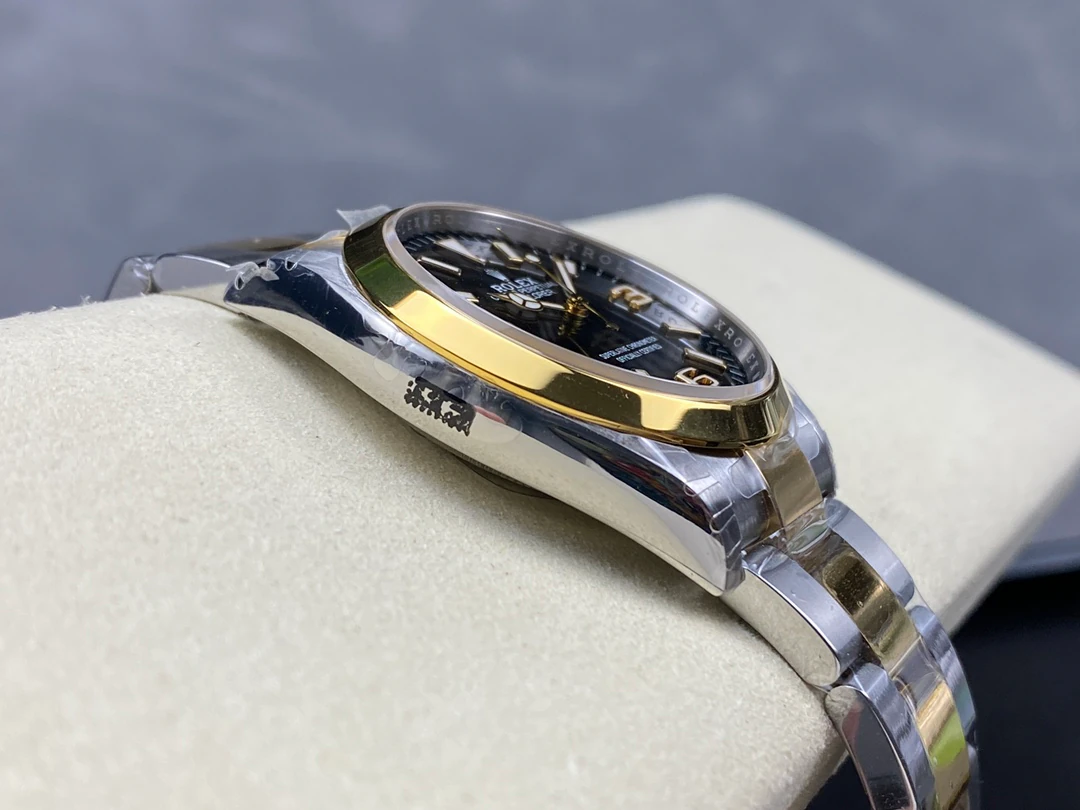 Explorer 36 — supplier listing photo of this configuration, view 5