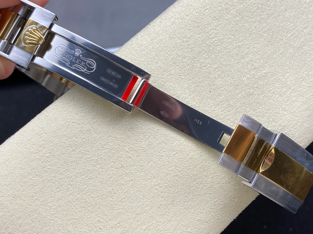 Explorer 36 — supplier listing photo of this configuration, view 9