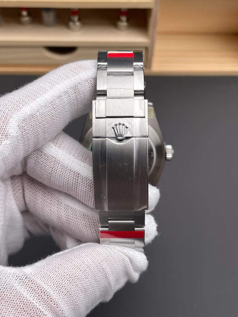 Explorer 40 — صورة من إدراج المورّد لهذه المواصفات، زاوية 7