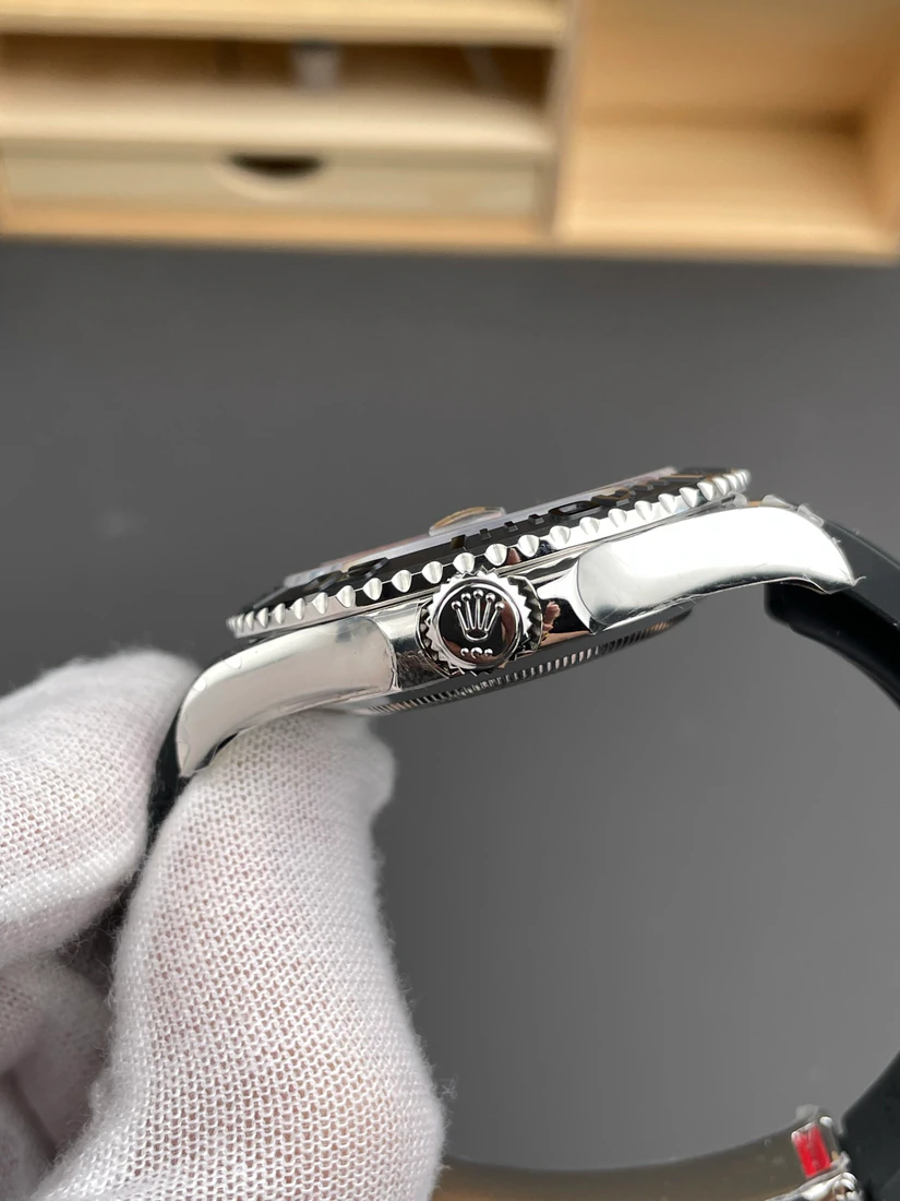 Yacht-Master 42 — supplier listing photo of this configuration, view 7